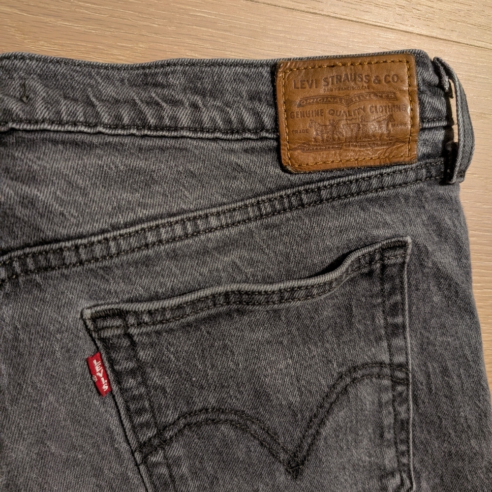 Levi's Women's Grey Straight Leg Wedgie Jeans Size 31 - Picture 3 of 8